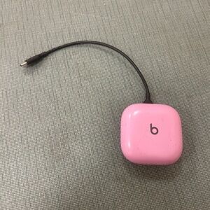 Pink Beats Buds